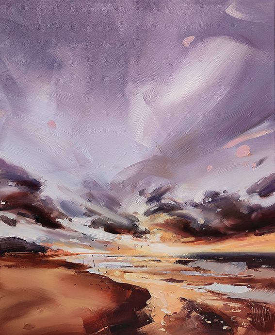 Malarstwo olejne w formie nadmorskiego pejzażu w kolorach bursztynu. Nadmorskie niebo malowane jest szerokimi, dynamicznymi pociągnięciami pędzla. Brzeg morza jest w odcieniach jantaru- brąz, pomarańcz i zółty. Na horyzoncie widać blask zachodzącego słońca.